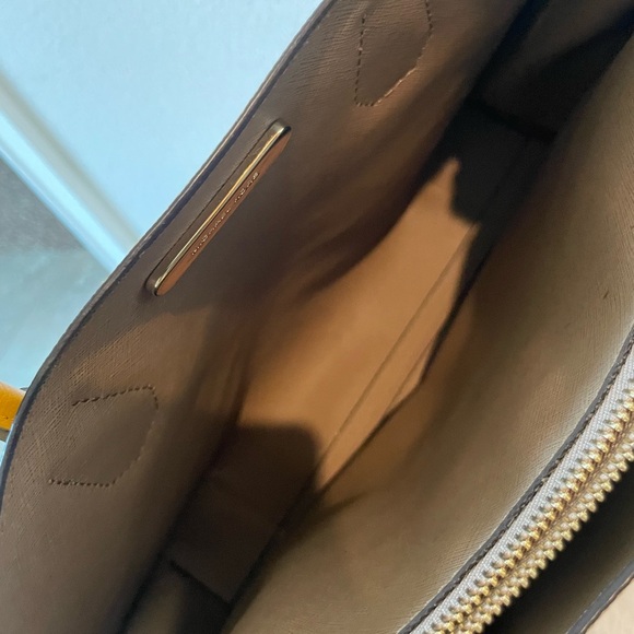 MK large conversion tote - Picture 6 of 11